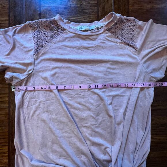 Jolt Junior's Crochet Shoulder Twist-Front Tee Shirt Top Size Large - Picture 8 of 14